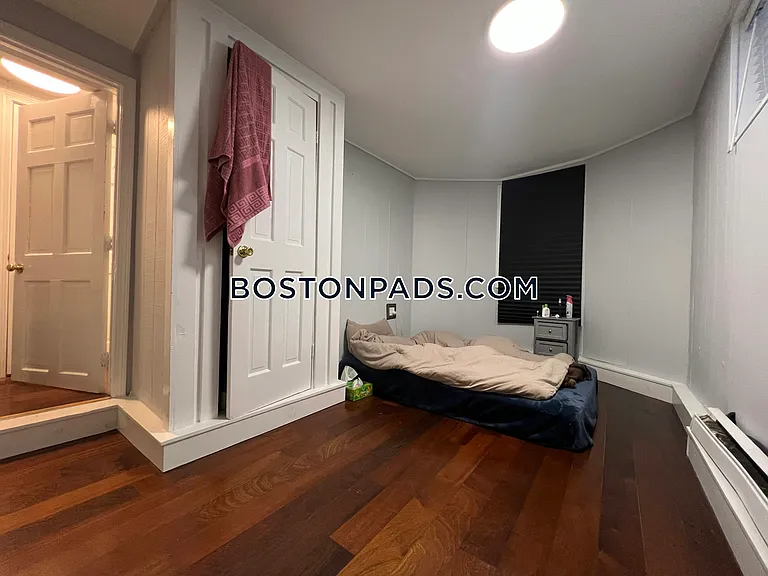 24 Farrington Ave #1 — Photo 34
