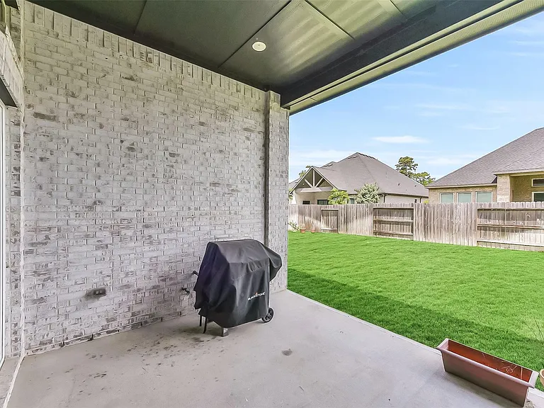 11927 Carillon Forest Dr — Photo 34