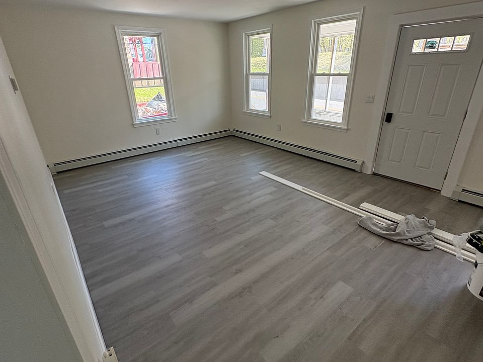 1st image of 110 Franklin St #B