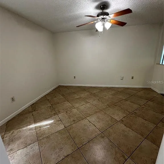 3100 S Semoran Blvd #11 — Photo 8