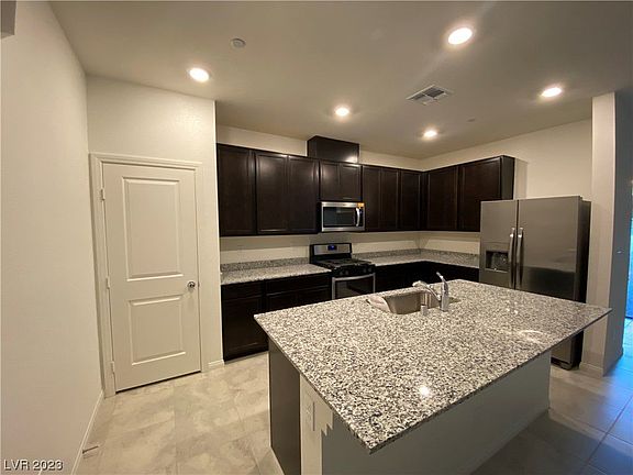 4th image of 2428 Bagnara Pl