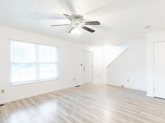 4th image of 4538 Lucerne Ave