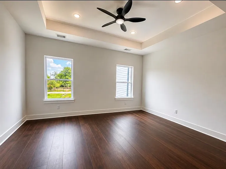 7938 Angus St — Photo 15