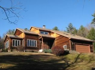27 Turtle Pond Rd, Lee, NH 03861