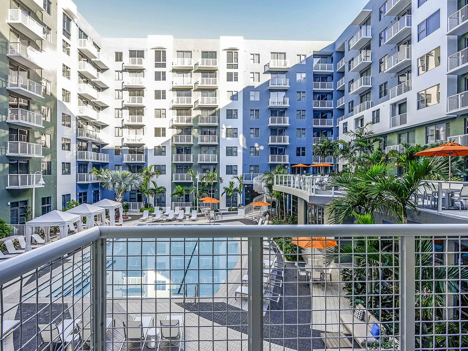 Lazul North Miami Beach Apartments — Photo 4