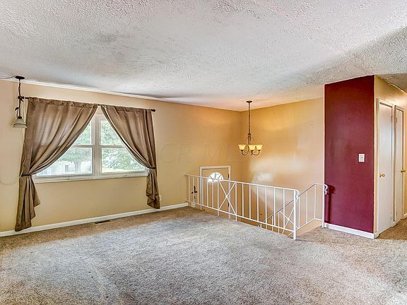 5th image of 179 Imperial Dr