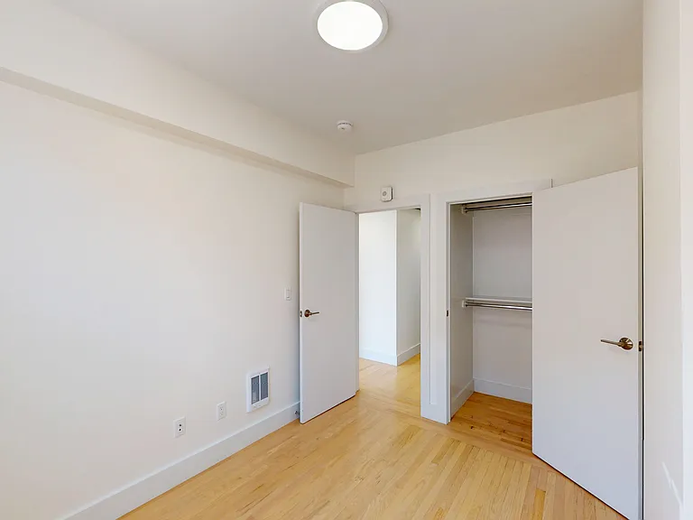 865 Sutter St #508 — Photo 9