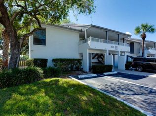 2040 Lakewood Club Dr S #1-D, Saint Petersburg, FL 33712