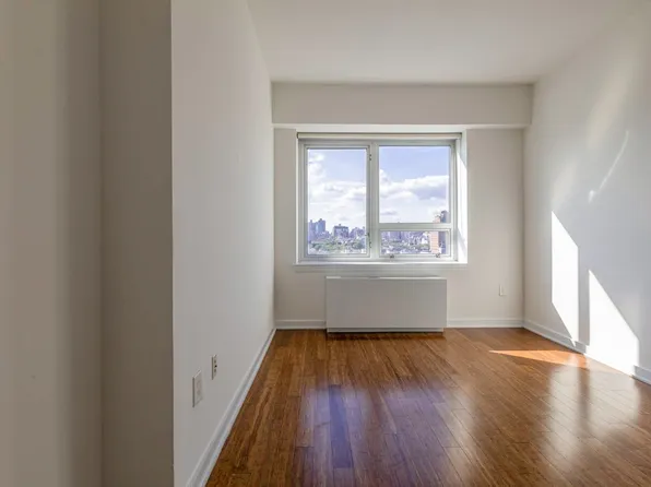 101 Avenue D image 3 of 13