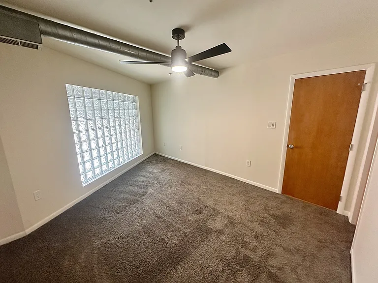 1232 Sarah St #G — Photo 19