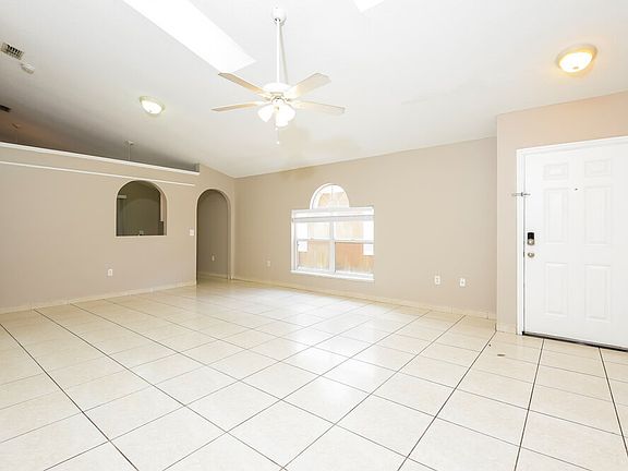 5th image of 12702 Parkbury Dr