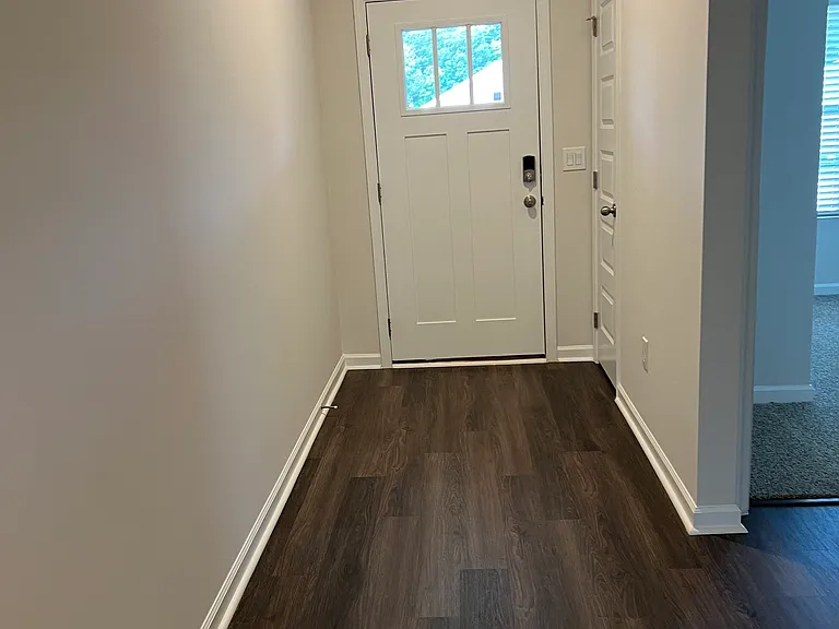 1304 Eidson St — Photo 12