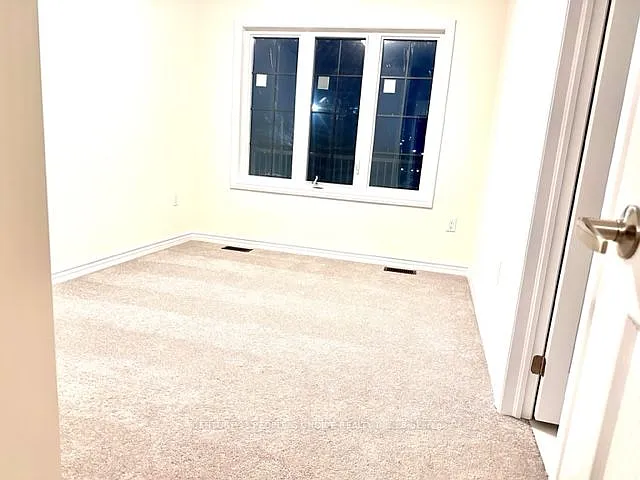 303 Fleetwood Dr — Photo 9