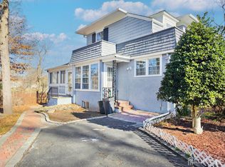 205 Ashland Rd, Middlesex, NJ 08846