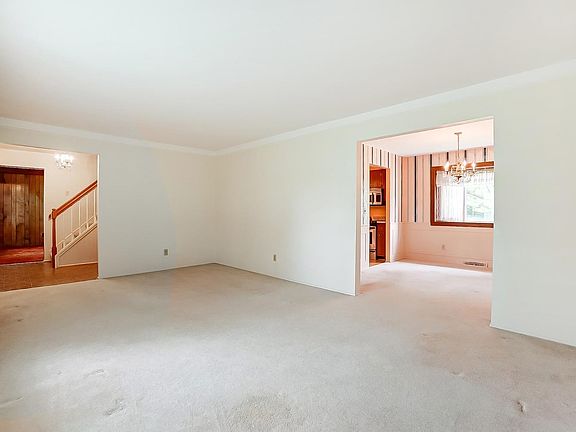 3rd image of 5330 Thrasher Dr