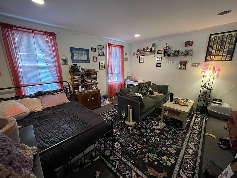 724 S 16th St #2F — Photo 2