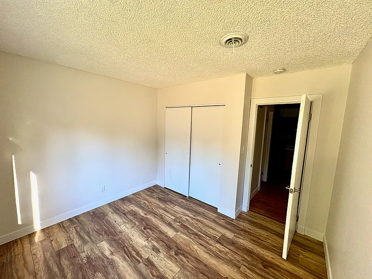 411 E Plum St #1 — Photo 11