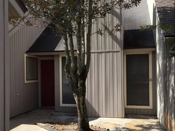4212 Waterwood Dr, Lake Charles, LA 70605