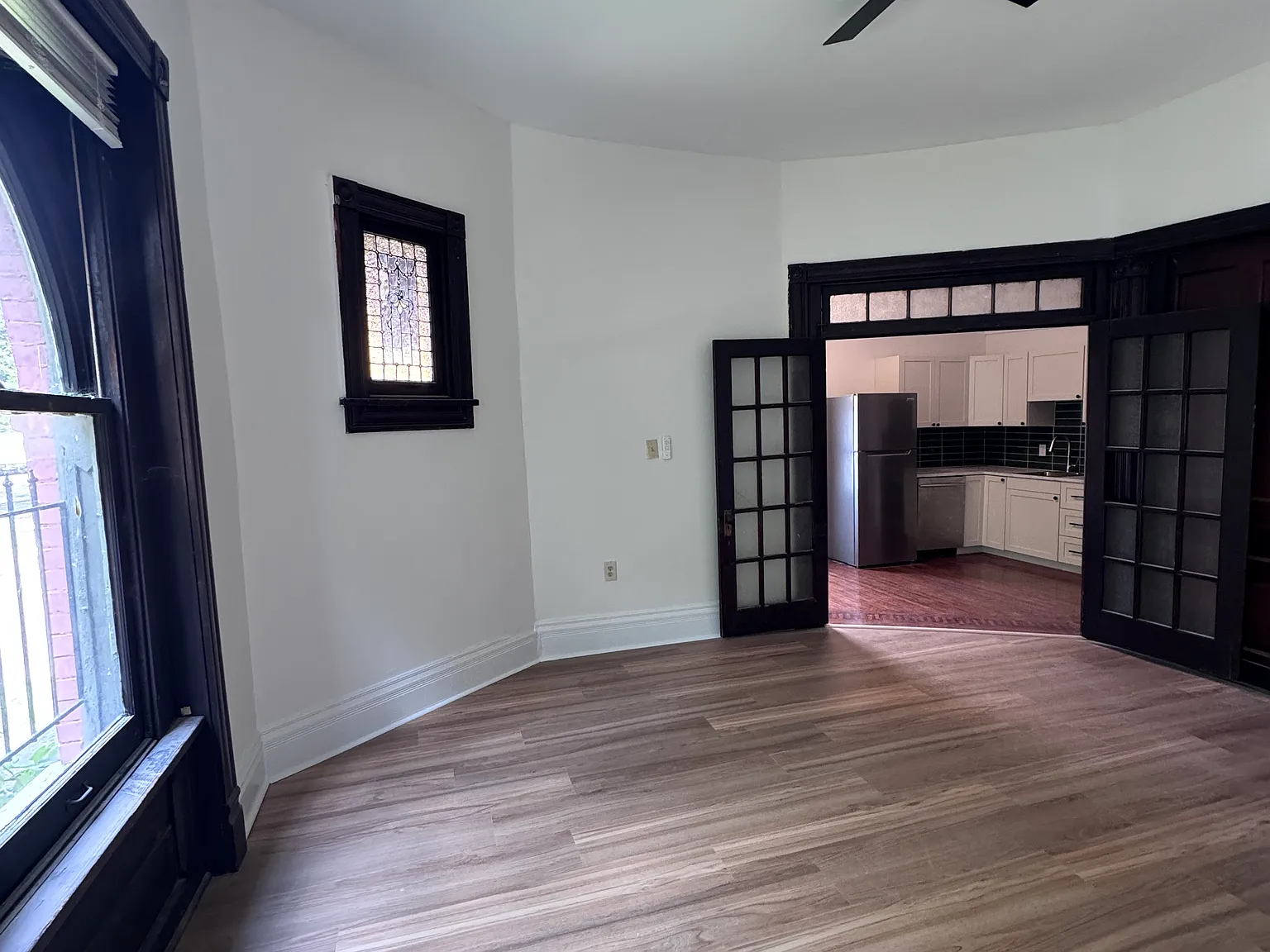 1 bed, 550 sqft, $1,200 — Photo 3