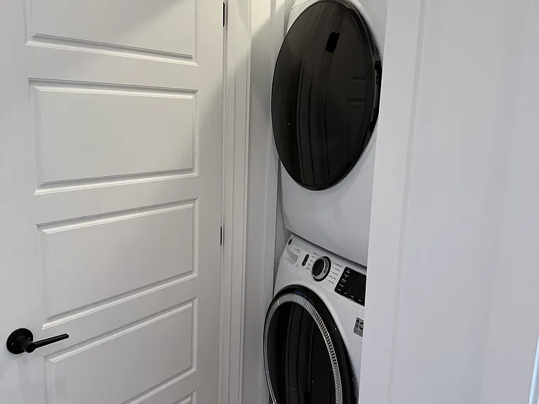429 Rivermont Ave #2 — Photo 6
