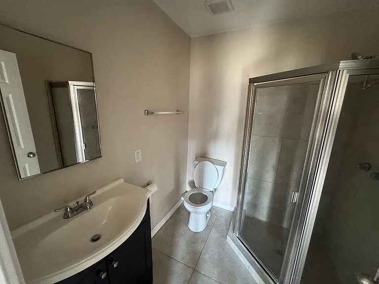 5401 W Olympic Blvd #3 — Photo 23