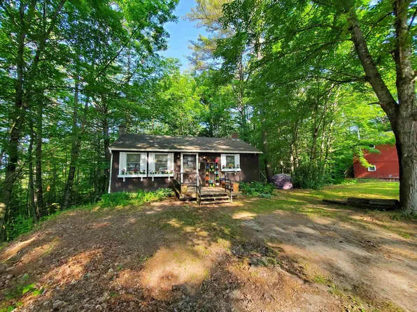 9 Stark Hill Road, Canaan, NH 03741