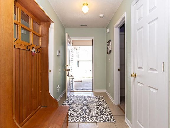 3rd image of 17332 Pine Wood Ln