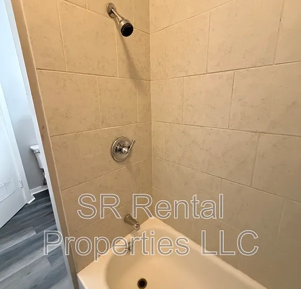 243 S Main St #8 — Photo 4