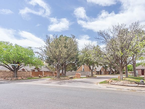 2nd image of 3007 Meadow Ridge Ln