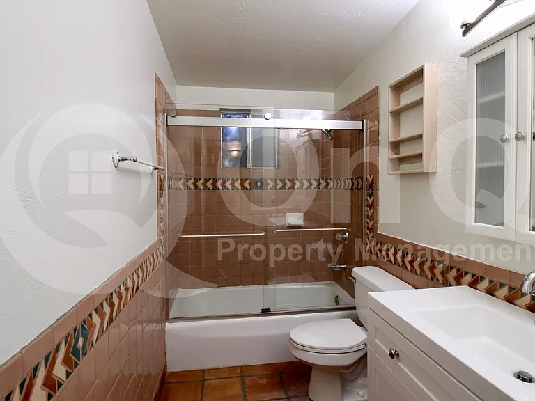 4741 N Fontana Ave — Photo 13
