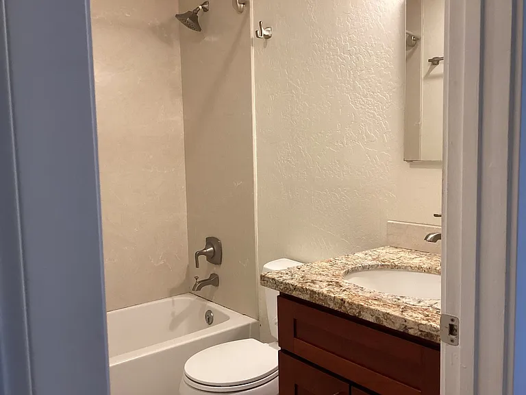 4330 Diamond St #1 — Photo 8