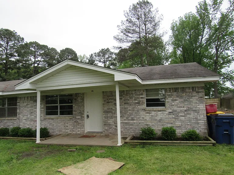 415 Waymack Dr — Photo 1