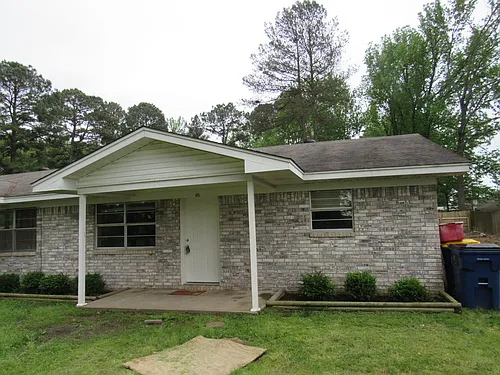 415 Waymack Dr Photo 1