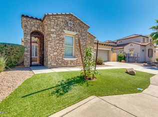 3297 S Cottonwood Dr, Chandler, AZ 85286