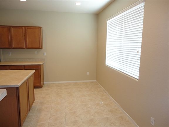 4th image of 7033 W Saint Catherine Ave