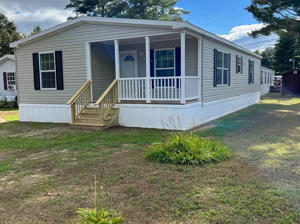16 Pine Street, Hinsdale, NH 03451