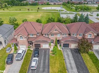 32 Arch Brown Ct, Barrie, ON