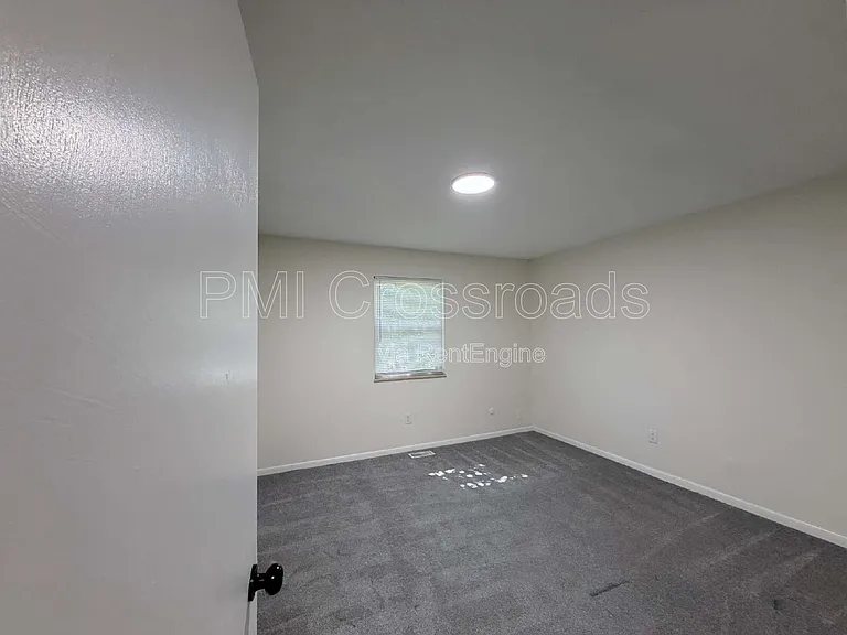 3084 Howey Rd — Photo 12