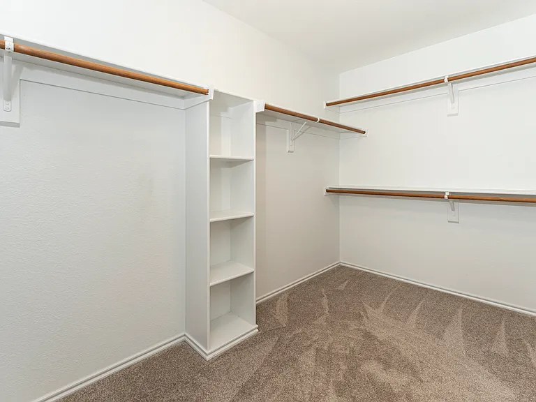 1417 Lowes Farm Pkwy — Photo 25