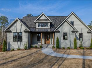 236 W Old Pendleton Rd, Central, SC 29630