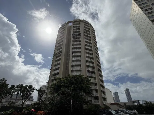750 Amana St Suite 111, Honolulu, HI 96814