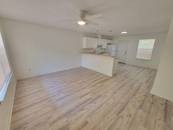 2nd image of 1782 Saint Mary Dr