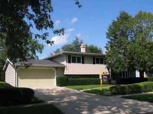 512 Cardinal Pl, Mundelein, IL 60060