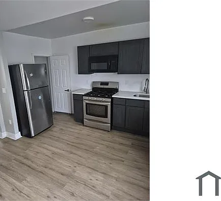 1516 S Stanley St — Photo 2