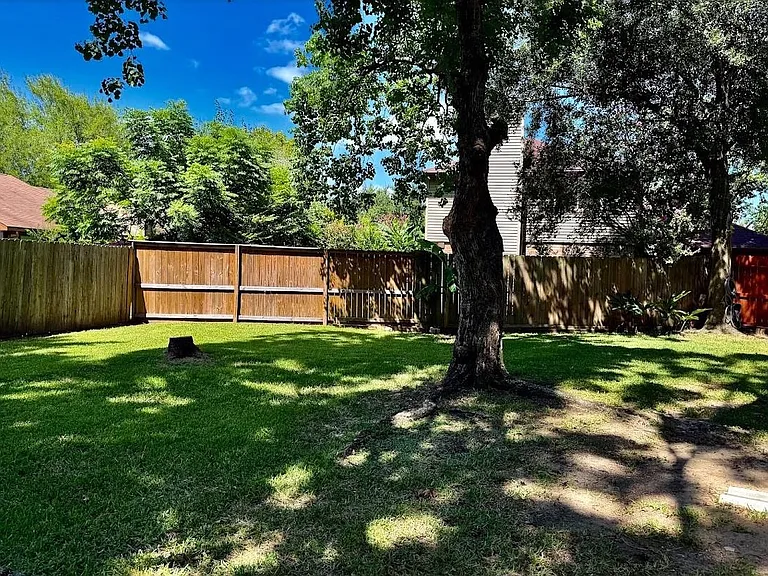 10307 Linecamp Dr — Photo 19