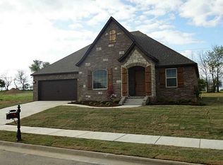 5611 SW Gunstock Rd, Bentonville, AR 72712