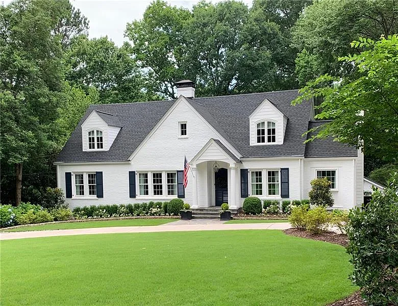 3590 Ivy Rd NE photo 1