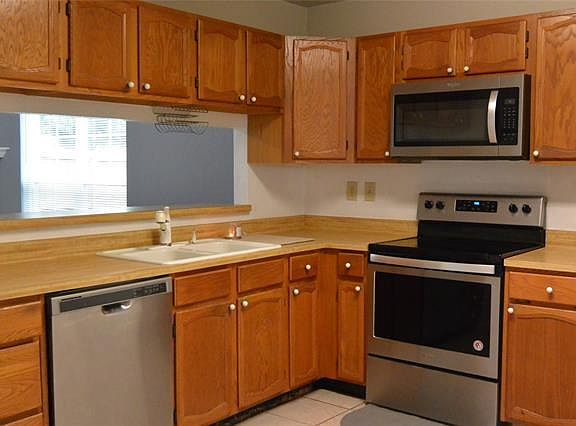5th image of 3644 Fairview Dr