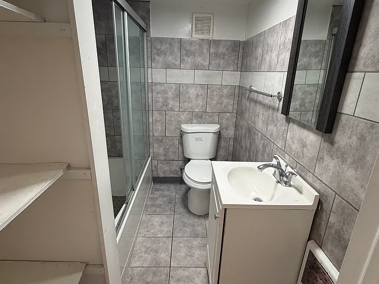 2903 N Hancock St #B — Photo 3