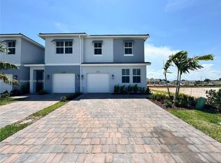 142 NE 14th St, Homestead, FL 33030